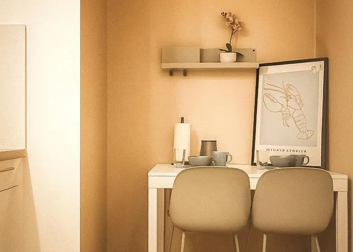 Homely! Skyview 2-room Apartment, Airport, Fair, Rooftop, Gym! Apartment *