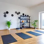 Homely! Skyview 2-room Apartment, Airport, Fair, Rooftop, Gym! Appartement Francfort-sur-le-Main
