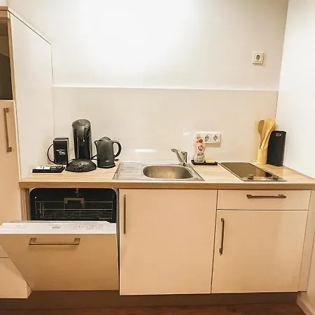 Homely! Skyview 2-room Apartment, Airport, Fair, Rooftop, Gym! Appartement